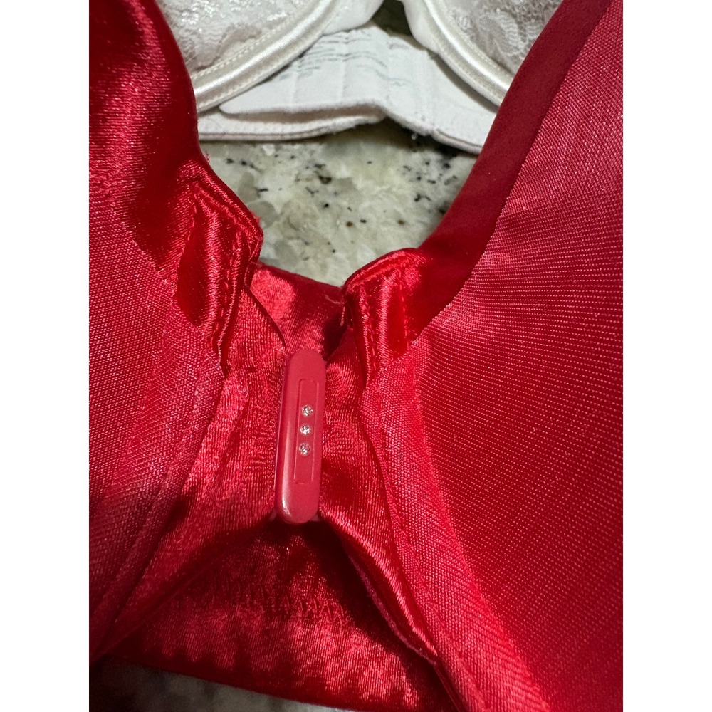 Vanity Fair Bras Lot Women 40DD Red White Underwire Full Coverage 3pk - Picture 3 of 5